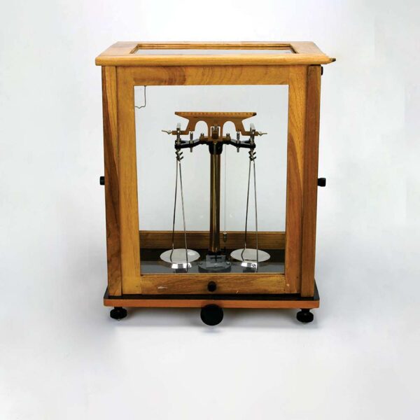 Chemical Balance Scale with High Sensitivity | Supertek